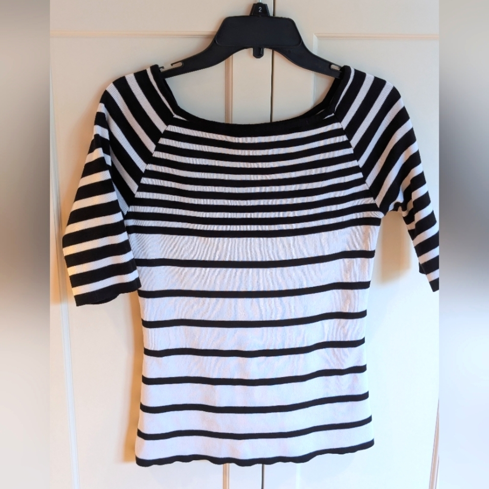 Premise Black and White Fitted Knit Top